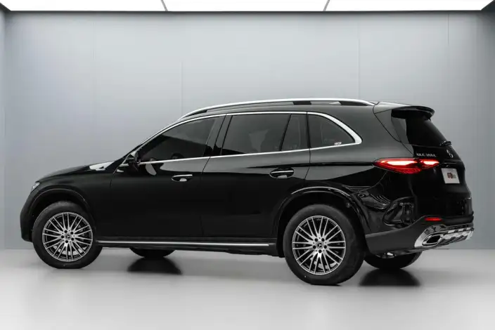 Mercedes-Benz GLC 2025 Model Facelift GLC 300 L 4MATIC Dynamic Model 5 seat – фото 5