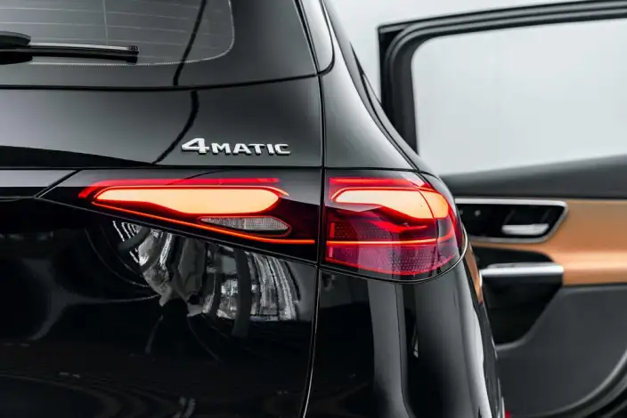 Mercedes-Benz GLC 2025 Model Facelift GLC 300 L 4MATIC Dynamic Model 5 seat – фото 10