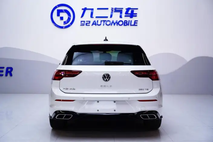 Volkswagen Golf 2021 Model 280TSI DSG R-Line – фото 3
