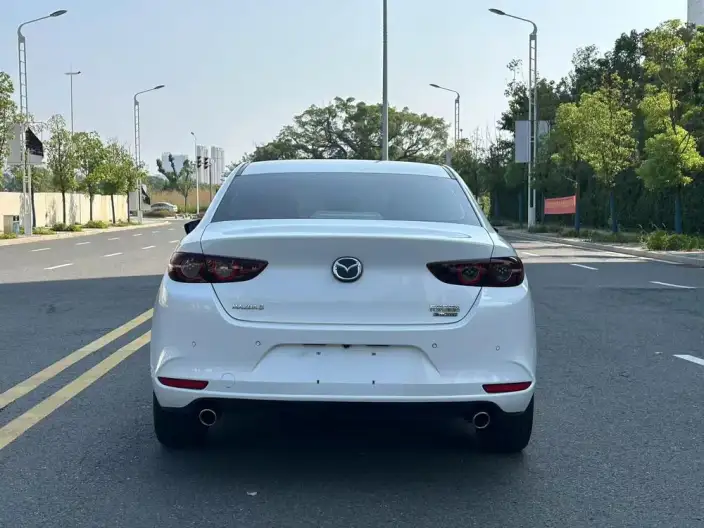 Mazda3 Axela 2023 Model 2.0L Automatic Zhi Shine Edition – фото 5