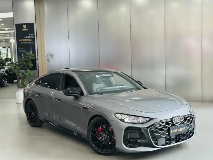 Audi A5 L Sportback 2026 Model 2.0TFSI quattro 150kW First Edition Limited edition – фото 3