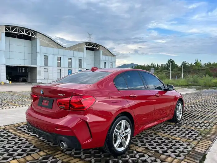 BMW 1 Series 2020 Model 120i M Sports Set – фото 6