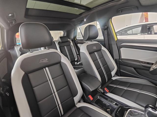 Volkswagen T-Roc 2024 модификация 300TSI DSG Chenguang Edition – фото 6
