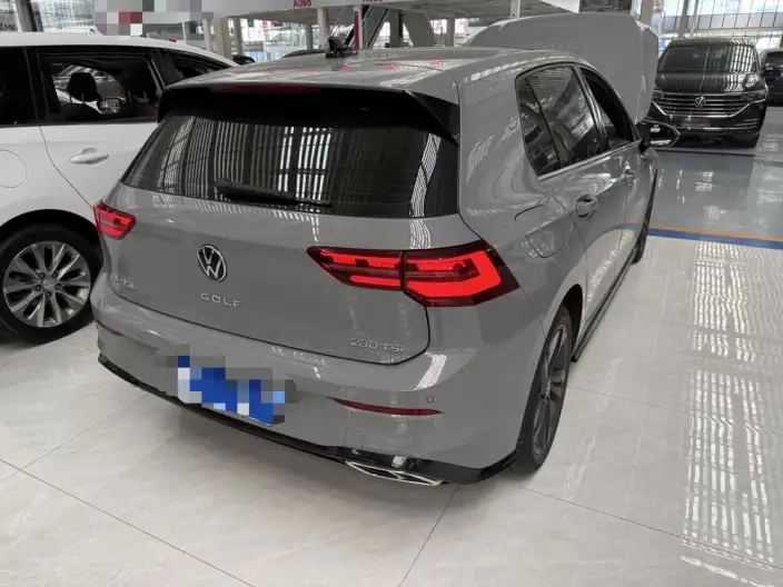 Volkswagen Golf 2023 Model Facelift 280TSI DSG R-Line Lite – фото 2