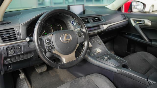 Lexus CT 2014 200h Comfort Monochrome – фото 9