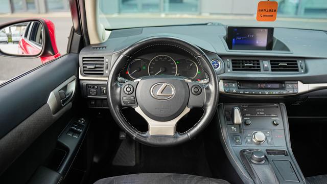 Lexus CT 2014 200h Comfort Monochrome – фото 19