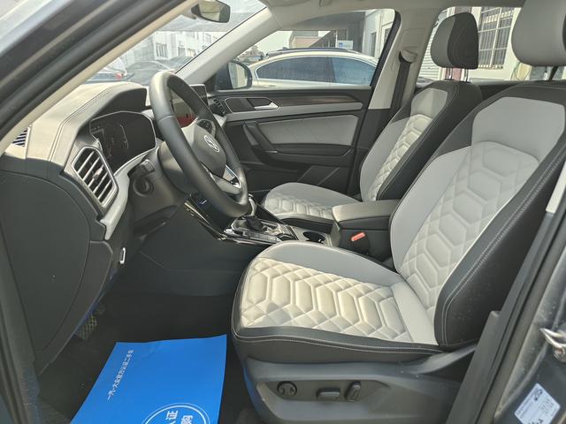 Volkswagen Tayron 2023 300TSI 2WD Luxury Plus Advanced – фото 7