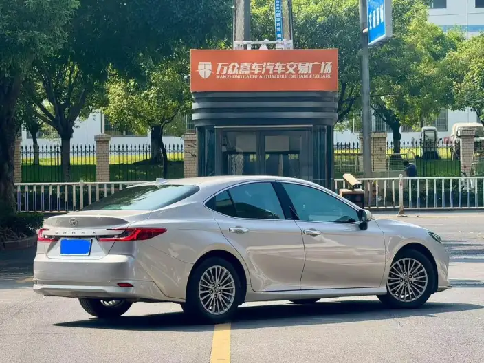 Toyota Camry 2024 Model 2.0GVP Deluxe Edition – фото 5