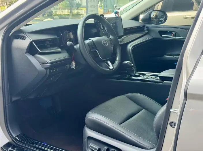 Toyota Camry 2024 Model 2.0GVP Deluxe Edition – фото 8