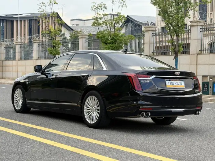 Cadillac CT6 2021 Model 28T Elite Model – фото 4