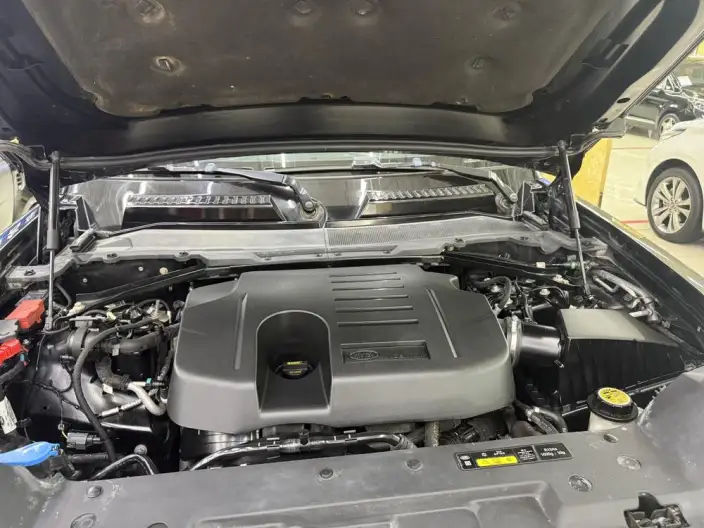 Land Rover Defender 2022 Model 110 P400 X-Dynamic HSE – фото 6