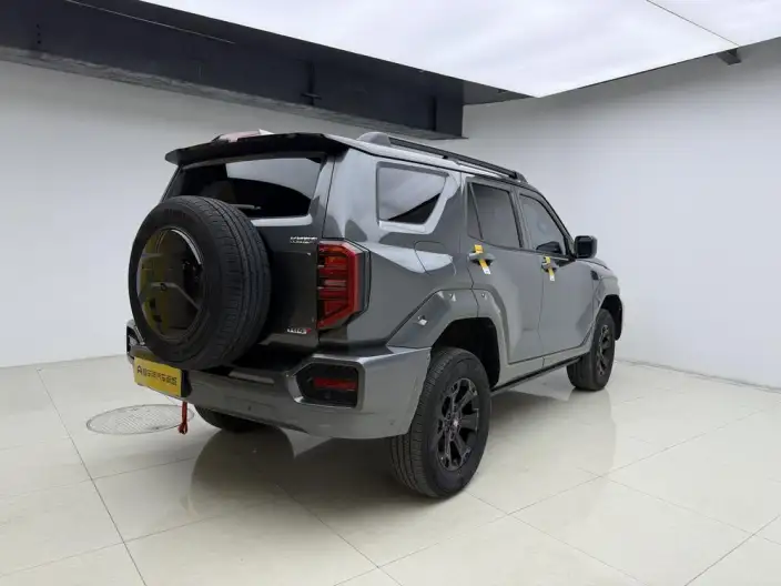 Tank 400 Hi4-T 2026 Model 2.0T Smart Edition – фото 7