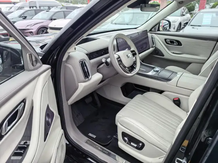 Geely M9 2025 Model 230km 2WD Tiggo Edition – фото 9