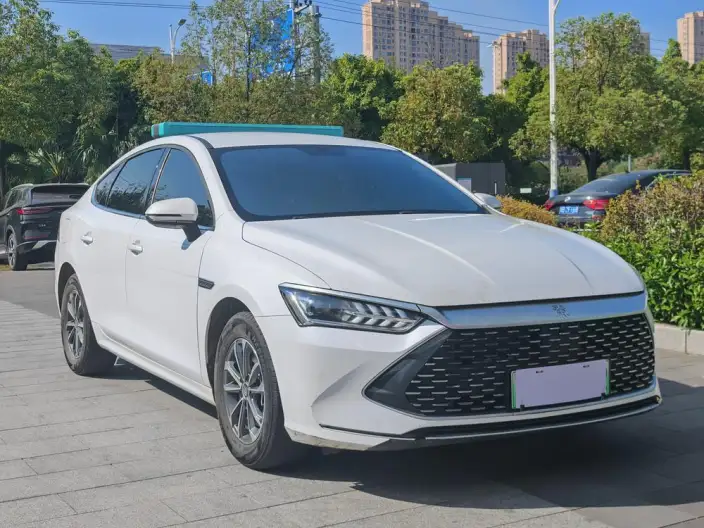 BYD Qin PLUS DM 2023 Model DM-i Champion Edition 55KM Leading Model – фото 3
