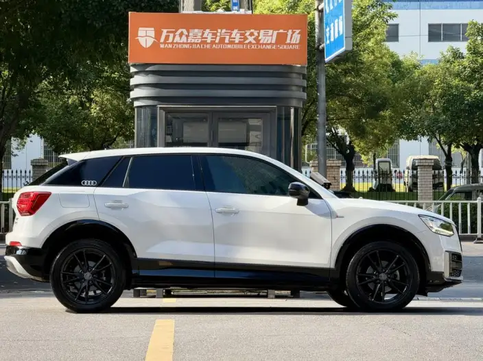 AUDI Q2L 2020 Model 35TFSI Enterprising Dynamic Model – фото 6