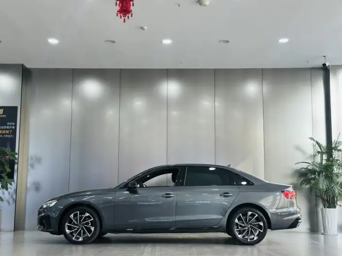 Audi A4 L 2023 Model 40 TFSI Luxury Dynamic Model – фото 4