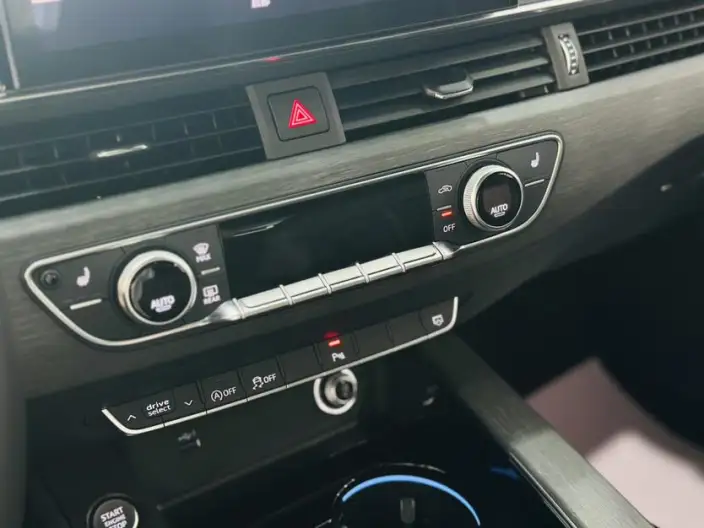 Audi A4 L 2023 Model 40 TFSI Luxury Dynamic Model – фото 8