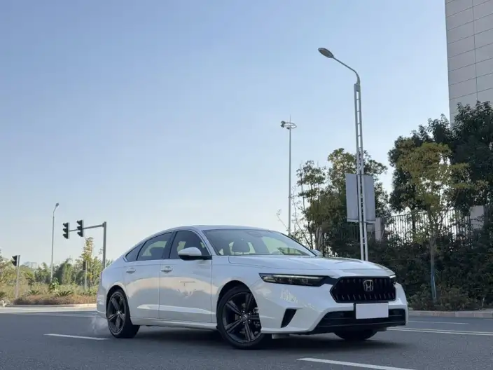 Honda INSPIRE 2023 Model 260TURBO Exquisite Edition – фото 3