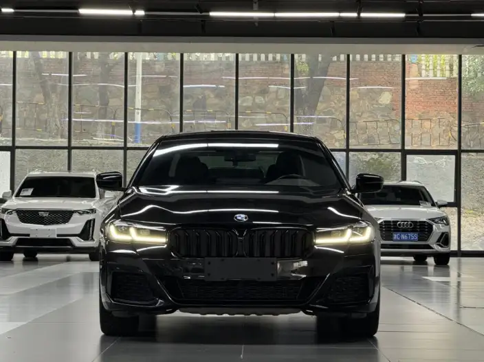 BMW 5 Series 2022 Model Facelift II 525Li M Sports Set – фото 2