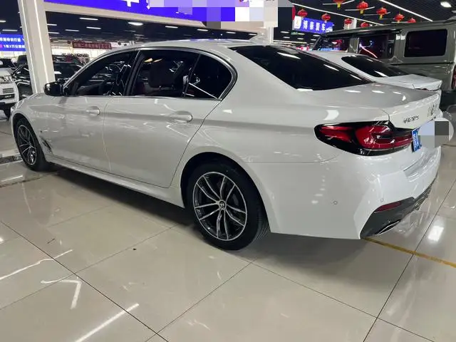 BMW 5 Series 2021 Model Facelift 525Li M Sports Set – фото 4