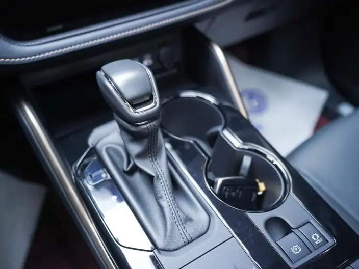 Toyota Highlander 2023 Model Hybrid 2.5L 4WD Premium Edition 7 seat – фото 5
