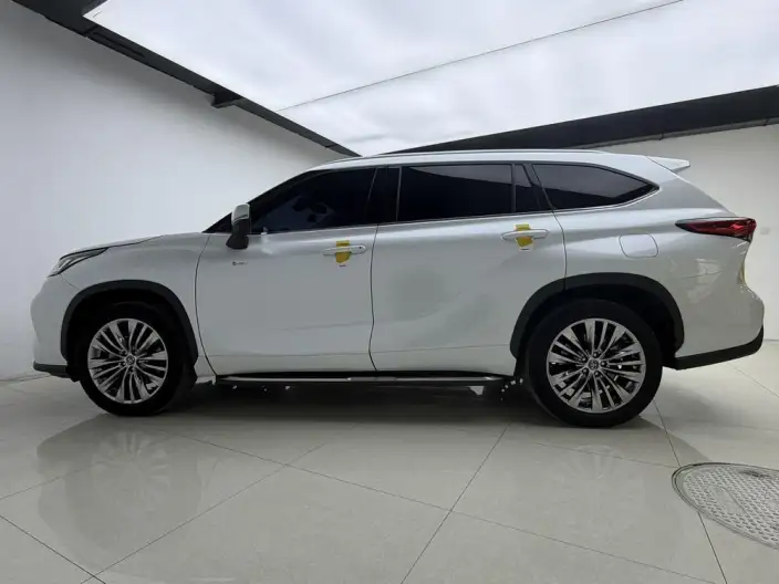 Toyota Highlander 2024 Model Hybrid 2.5L 4WD Supreme Edition 7 seat – фото 4