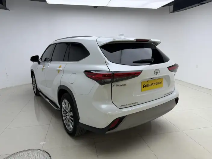 Toyota Highlander 2024 Model Hybrid 2.5L 4WD Supreme Edition 7 seat – фото 5