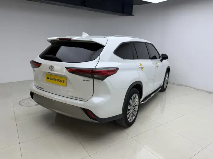 Toyota Highlander 2024 Model Hybrid 2.5L 4WD Supreme Edition 7 seat – фото 7