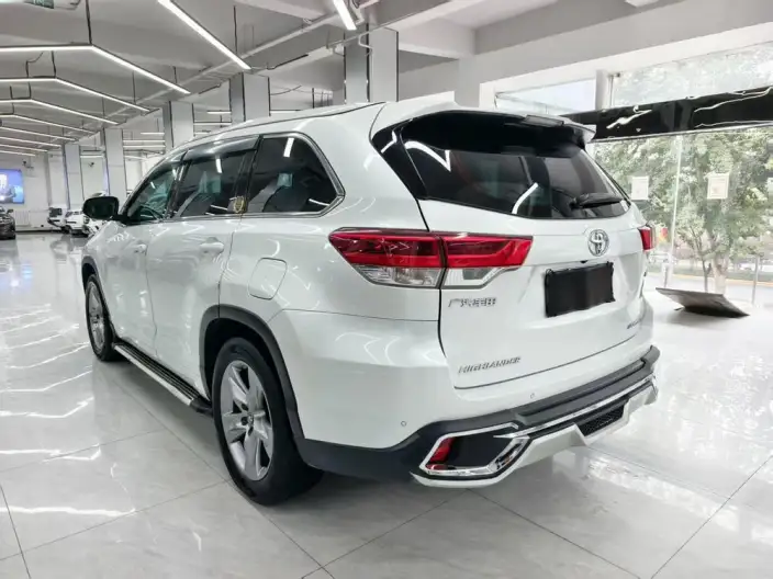 Toyota Highlander 2021 Model 2.0T 4WD Deluxe Edition 7 seat – фото 4