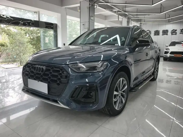 Audi Q5L 2025 Model quattro 45th Anniversary Collector Edition Edition 40TFSI Luxury Dynamic Model – фото 1