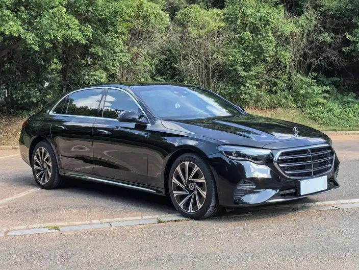 Mercedes-Benz E-Class 2024 Model E 300 L Luxury Model sedan – фото 3