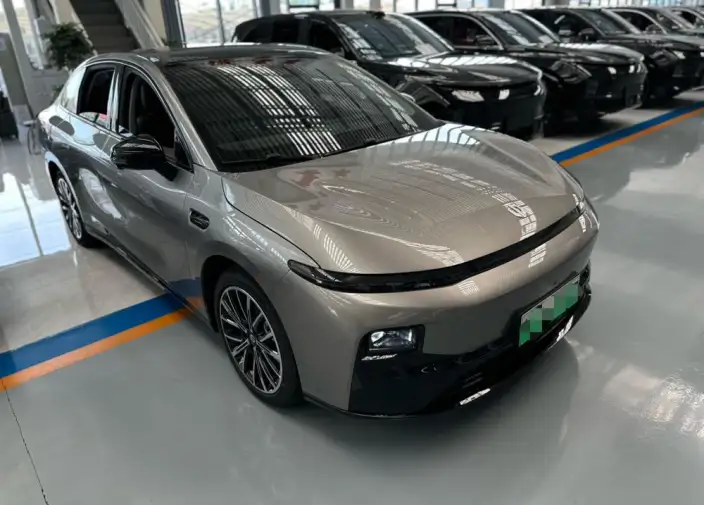 Leapmotor B01 2027 Model 670 Yuexiang Edition – фото 3