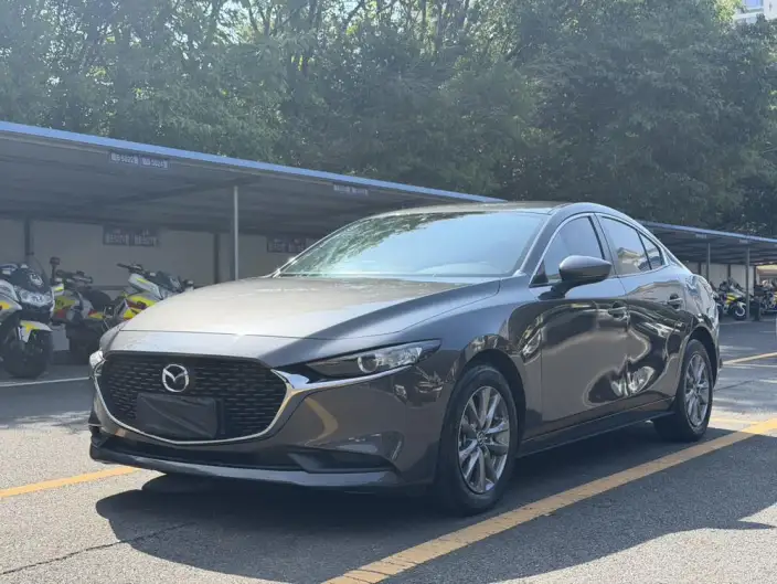 Mazda3 Axela 2021 Model 2.0L Automatic Zhi Engine Edition – фото 1