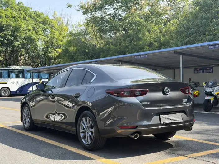 Mazda3 Axela 2021 Model 2.0L Automatic Zhi Engine Edition – фото 4
