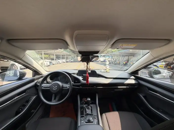 Mazda3 Axela 2021 Model 2.0L Automatic Zhi Engine Edition – фото 7