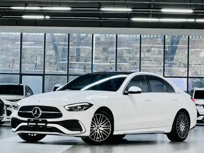 Mercedes-Benz C-Class 2022 Model C 260 L Sports Edition – фото 1