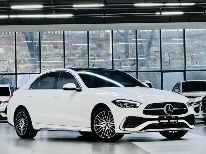 Mercedes-Benz C-Class 2022 Model C 260 L Sports Edition – фото 3