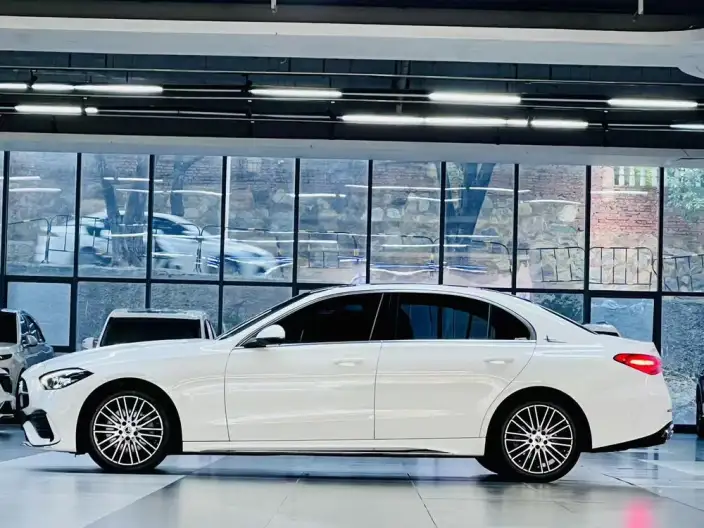 Mercedes-Benz C-Class 2022 Model C 260 L Sports Edition – фото 4