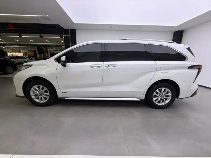 Granvia 2024 Model Intelligent Hybrid 2.5L 2WD Comfort Edition – фото 4