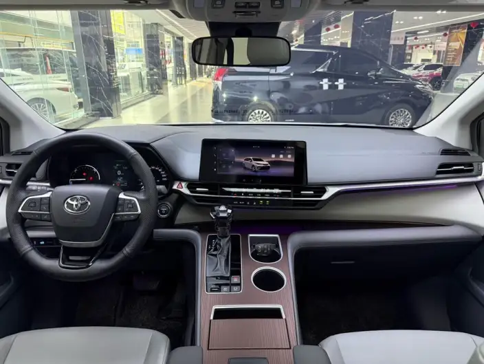 Granvia 2024 Model Intelligent Hybrid 2.5L 2WD Comfort Edition – фото 9