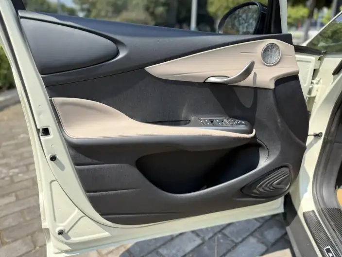 BYD Dolphin 2023 Model Fashion Edition – фото 10