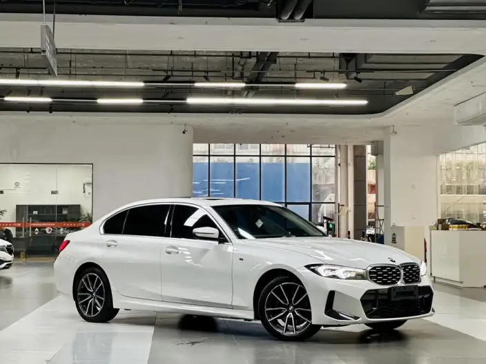 BMW 3 Series 2023 Model 325Li M Sports Set – фото 3