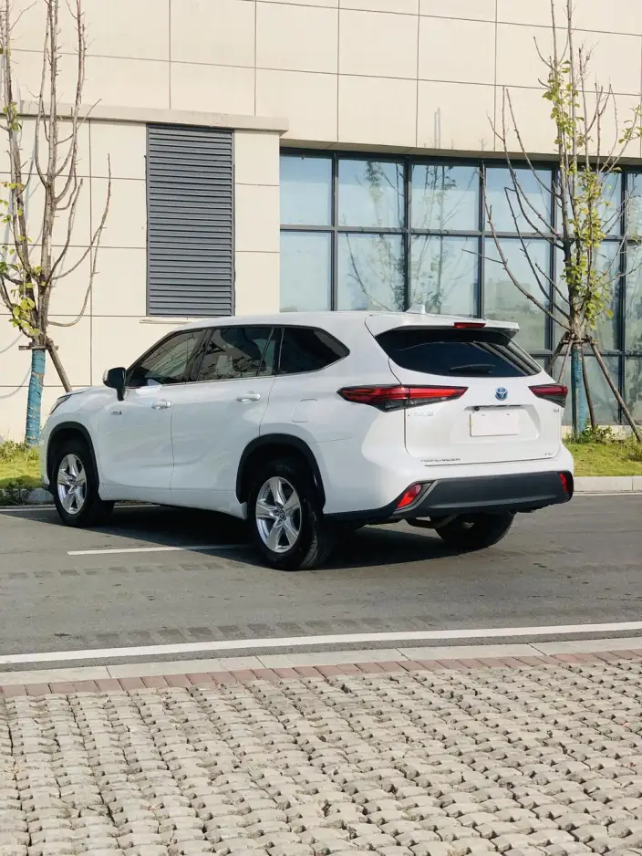 Toyota Highlander 2023 Model Hybrid 2.5L 4WD Elite Edition 7 seat – фото 5
