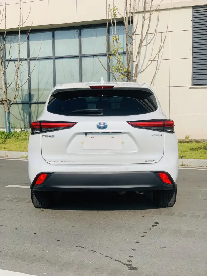 Toyota Highlander 2023 Model Hybrid 2.5L 4WD Elite Edition 7 seat – фото 6