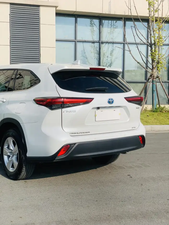 Toyota Highlander 2023 Model Hybrid 2.5L 4WD Elite Edition 7 seat – фото 10