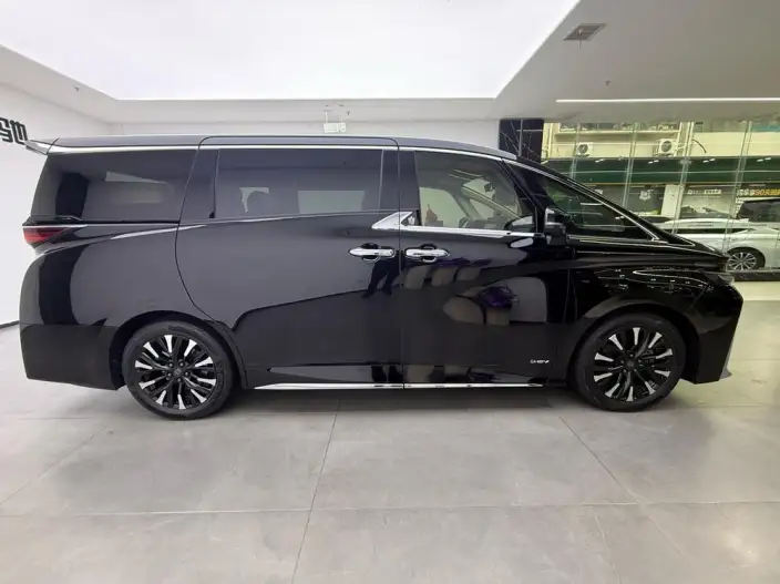 Vellfire 2024 Model 2.5L Automatic 4WD 7 seat Parallel Imported – фото 7