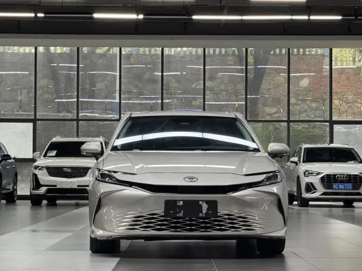 Toyota Camry 2024 Model 2.0E Elite Edition – фото 2