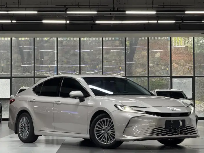 Toyota Camry 2024 Model 2.0E Elite Edition – фото 3