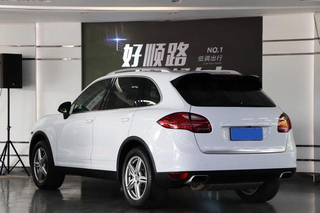 Porsche Cayenne 2011 Cayenne 3.0T – фото 4