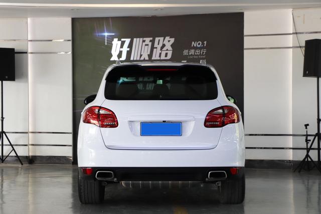 Porsche Cayenne 2011 Cayenne 3.0T – фото 5